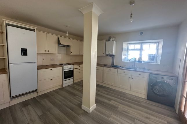 Flat 2, Ilminster photo 5