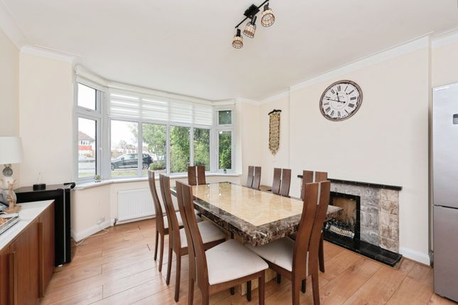 276, Malden Way, Surrey photo 4