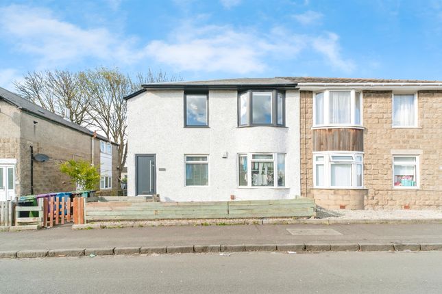 Thumbnail Flat for sale in Curtis Avenue, Glasgow