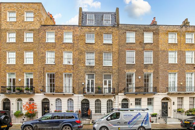 Terraced house for sale in Chapel Street, London