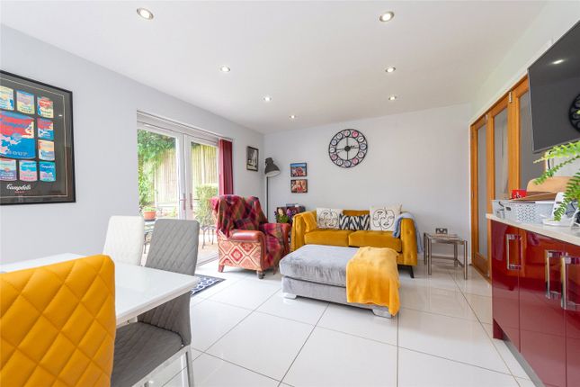 3, Reading Road, Berkshire photo 3