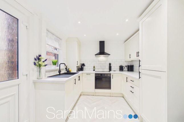 15 Wood Street, Gateshead photo 2