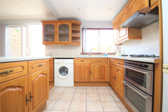 57, Review Road, Dagenham photo 3
