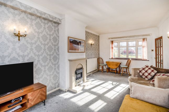34, Highfield Avenue, Wolverhampton photo 3