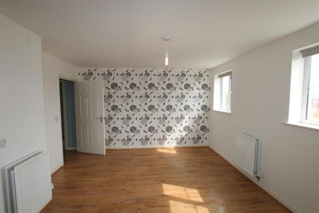 East Hall Walk, Sittingbourne photo 3