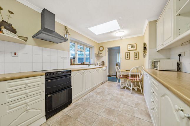 180, Medstead Road, Alton photo 4