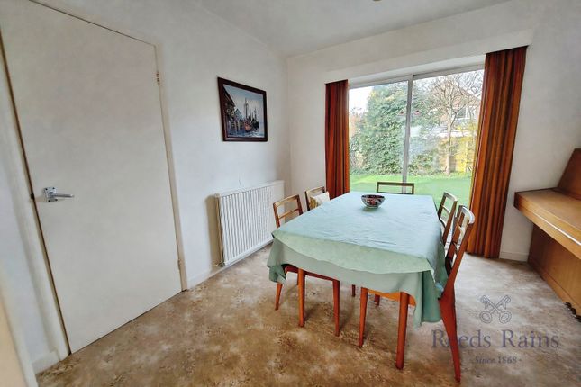 22, Arlington Crescent, Cheshire photo 4
