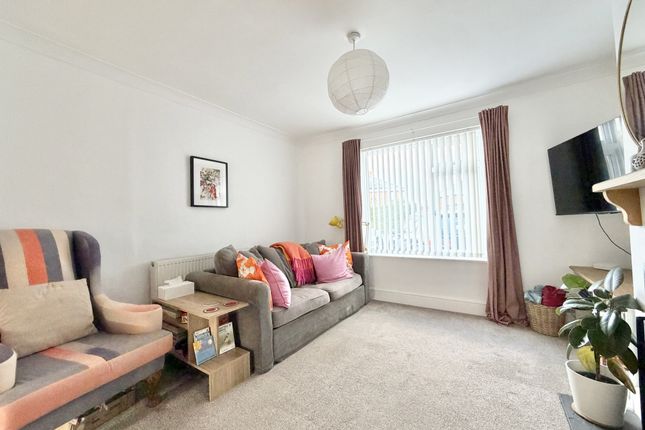 Briar Crescent, Exeter photo 3