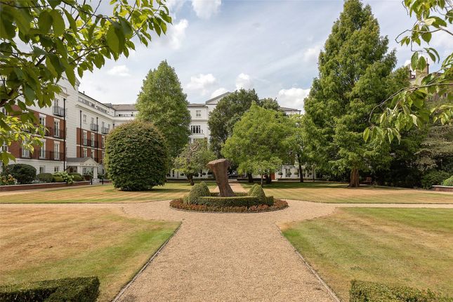 Flat for sale in Sandalwood Mansions, Stone Hall Gardens, Kensington, London