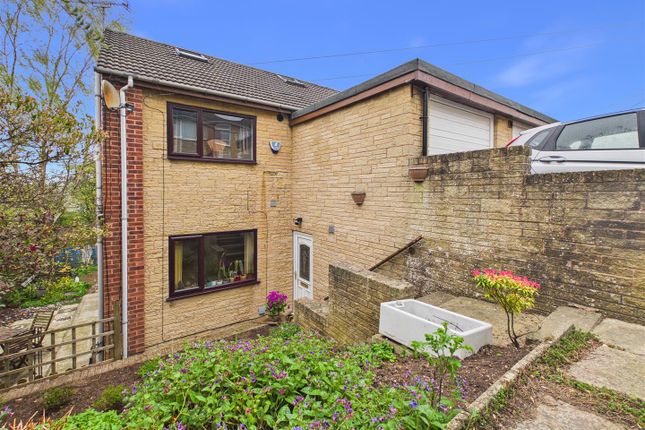 4-bed house on 23, Burns Drive, Dronfield, £325,000