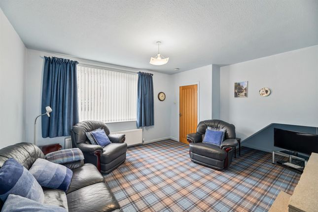 8 Hallastone Road, Frodsham photo 2