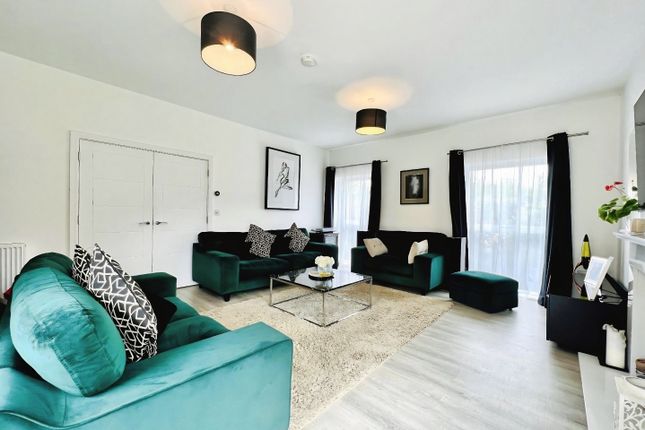 7, Meadows Grove, Ashford photo 4