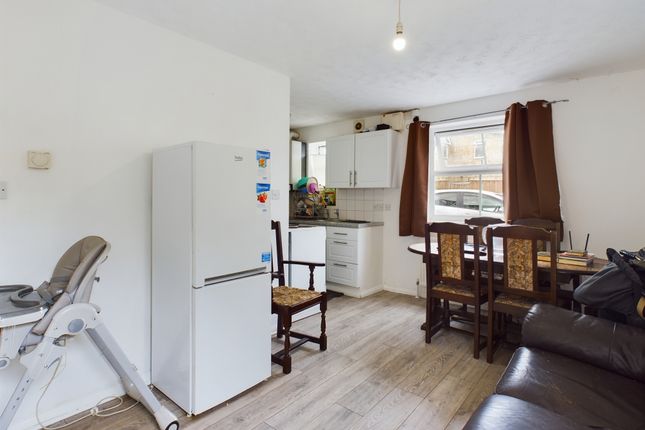 207c Cherry Hinton Road, Cambridge photo 3