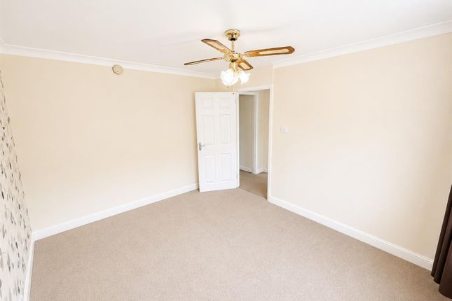 71, Boyce Road, Stanford-Le-Hope photo 5