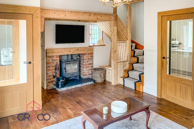 12 Prince Edward Crescent, Ebbw Vale photo 2