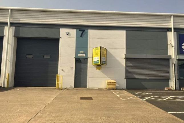 Light industrial to let in Percy Business Park, Rounds Green Road, Oldbury