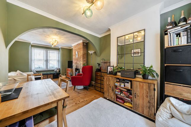 31, Gaitskell Road, London photo 4