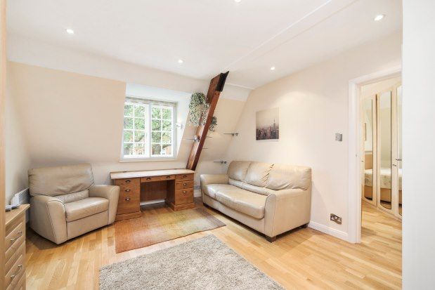 Thumbnail Flat to rent in 2 Collingham Gardens, London