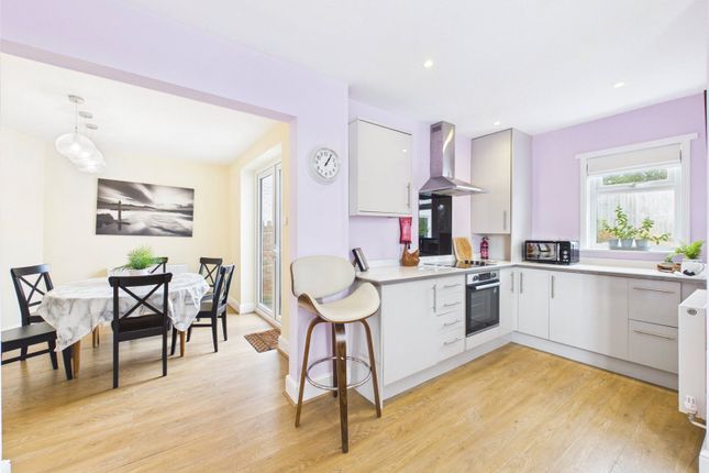 37, West Fairholme Road, Cornwall photo 2
