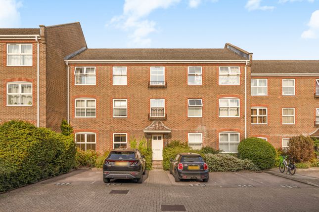 106, Paxton Road, London photo 2
