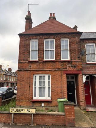 1-bed flat on 29, Salisbury Road, london, £335,000