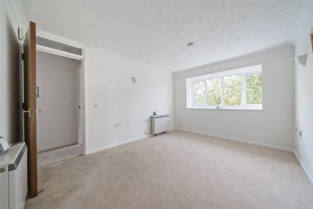 Flat 34, Brook Court, 78, Wordsworth Drive, Sutton photo 4
