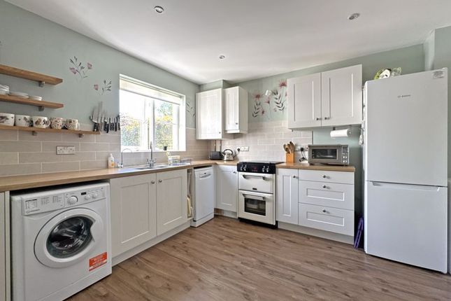 5, Ballard Grove, Sidmouth photo 3
