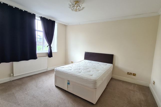 Detached house to rent in Inwood Avenue, Hounslow