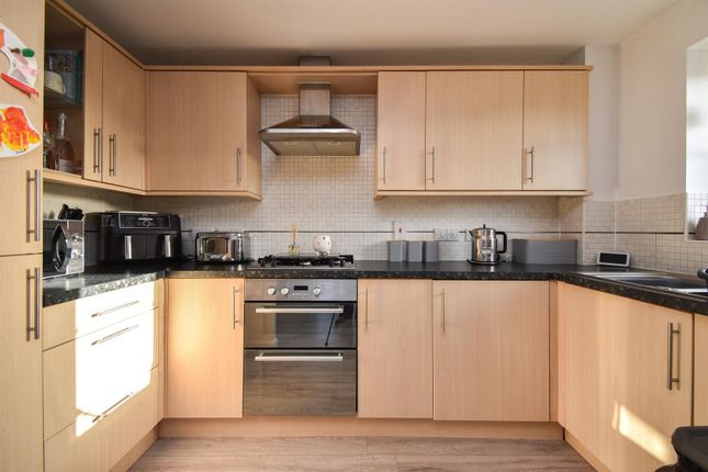 17 Iris Court, Snowdrop Rise, St. Leonards-On-Sea photo 2