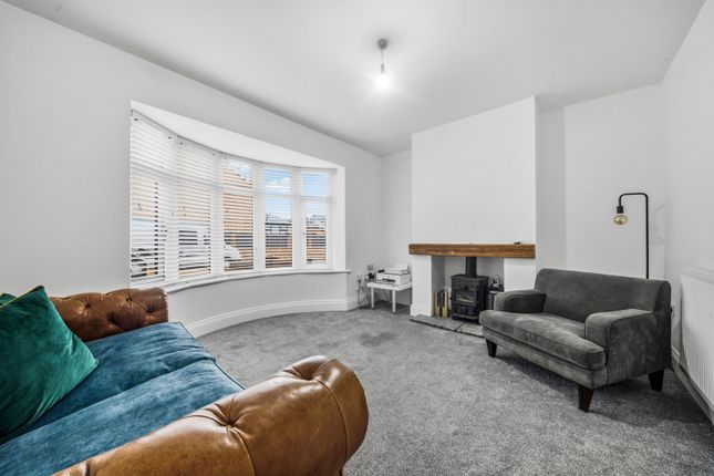 9, Dyneley Avenue, Burnley photo 4