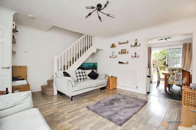 18 Darien Way, Leicester photo 4