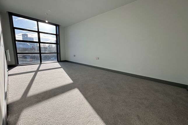 304, Birmingham photo 3