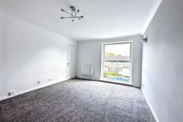 Middleham Close, Chester Le Street photo 2