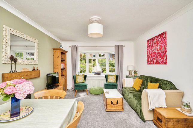 9, Puckpool Close, Isle of Wight photo 3