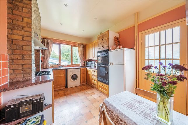 Flat for sale in Park Avenue South, Crouch End, London