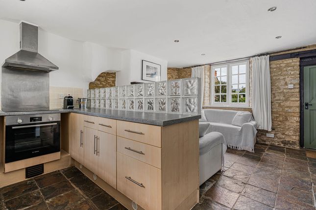 37, Manor Road, Woodstock photo 2