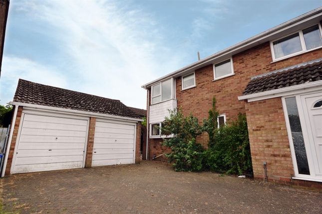 Thumbnail Property to rent in Houghton Close, Norwich