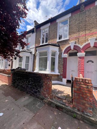 Thumbnail Terraced house to rent in Hawthorn Road, London