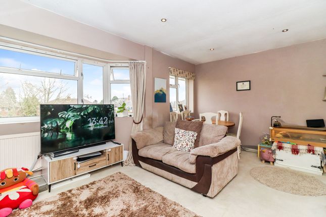 36a Old Dean, Hemel Hempstead photo 4