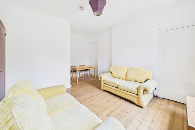 99a Clydesdale Road, Bellshill photo 4