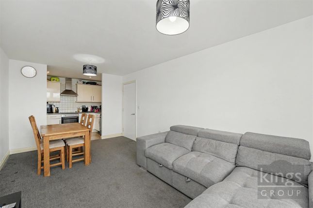 Flat 33 Mill Court, Edinburgh Gate, Harlow photo 4