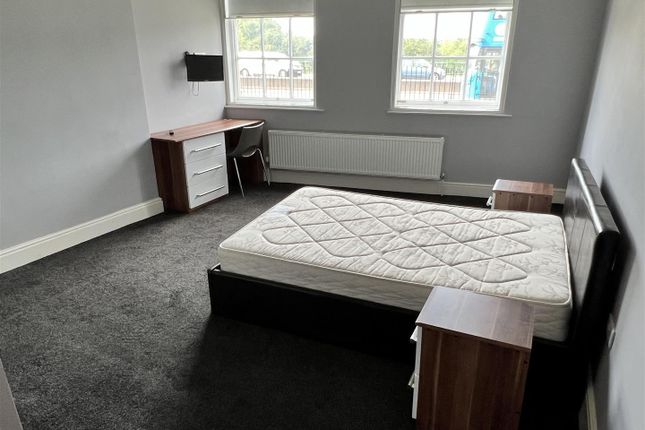 Bedroom.Jpeg