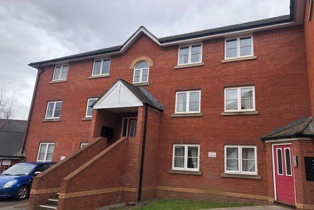 Thumbnail Flat to rent in Lewis Crescent, Exeter