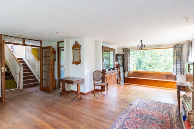 44, Deepdene Avenue, Dorking photo 2