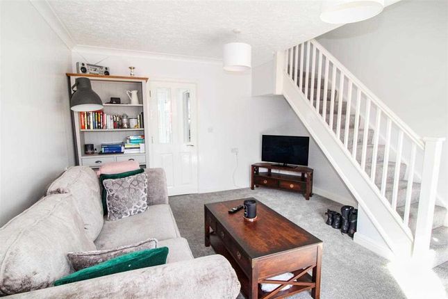 2, Gundrys House, Horsham photo 4