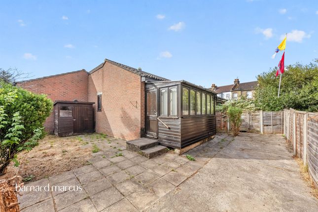 21, Bletchingley Close, Thornton Heath photo 4