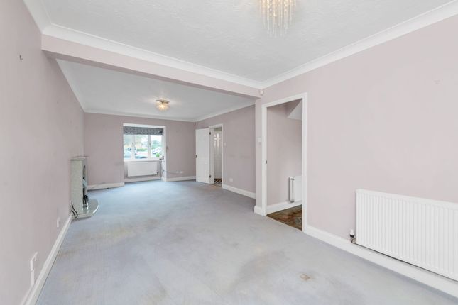 25 Elm Way, Royston photo 4