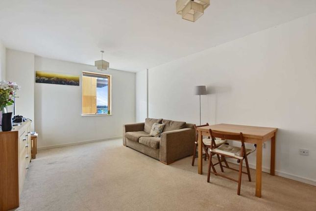 Flat for sale in London Rd, Isleworth
