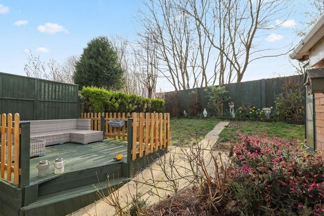 58 Ashton Road, Chesterfield photo 4