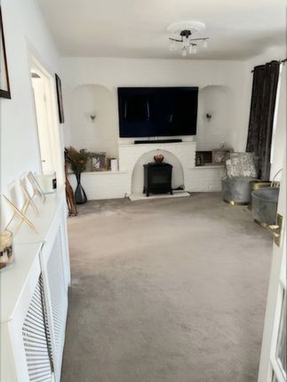 3, Goodrich Close, Watford photo 4
